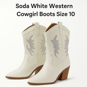 SODA Cowgirl Boots Size 10 M White Western Faux Leather GAGA Studded Pointed Toe